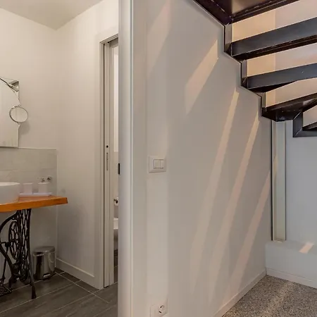 Moderno Loft A Due Passi Dal Lago Apartamento