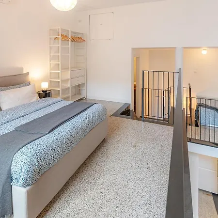 Apartment Moderno Loft A Due Passi Dal Lago *