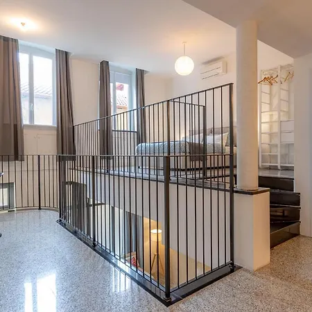 Moderno Loft A Due Passi Dal Lago Apartamento Torno